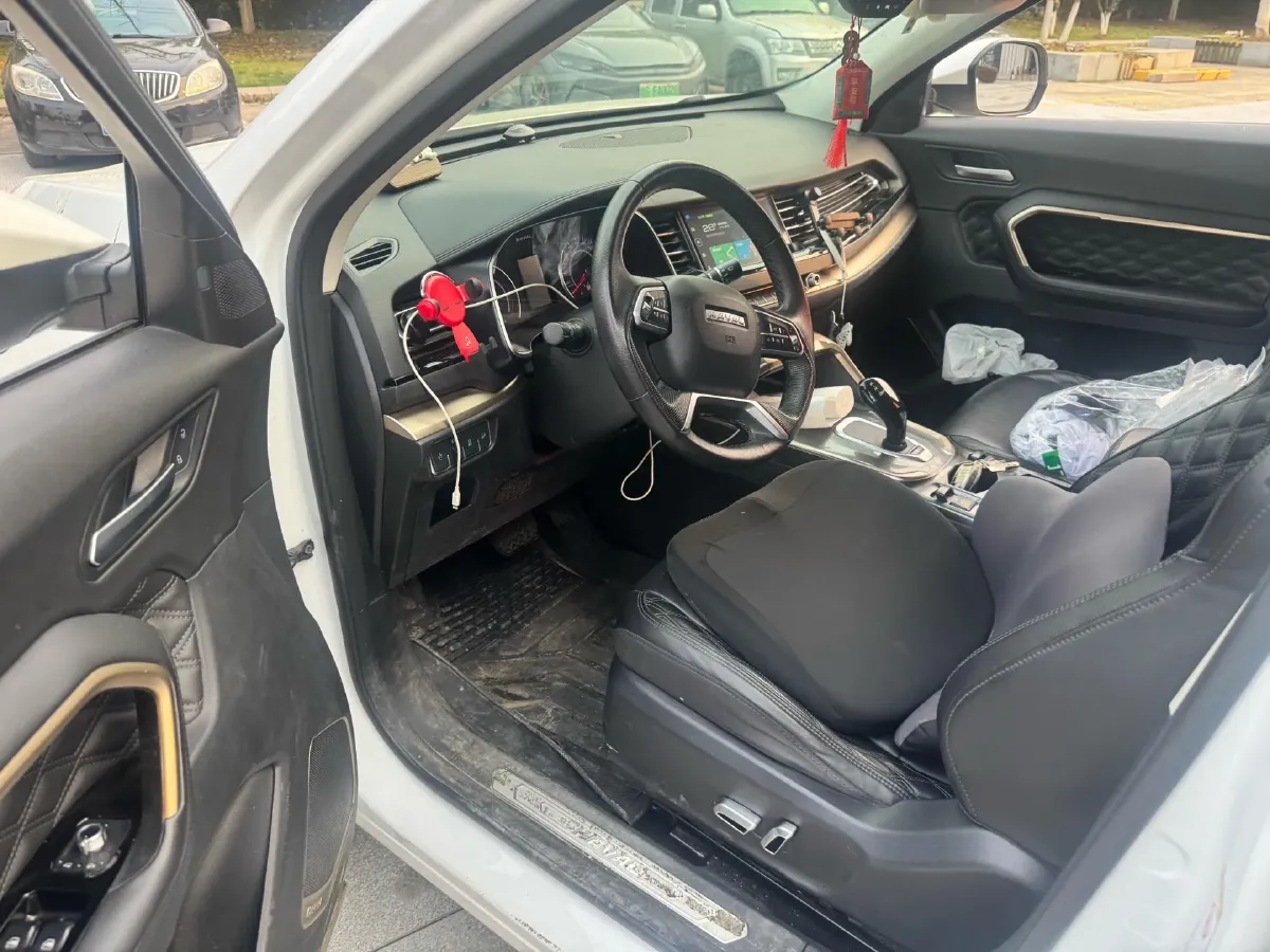 2020 Haval H6 1.5T 169HP L4 7DCT,autocango,china used car exporter,china ev exporter,chinese used car exporter,chinese used ev exporter