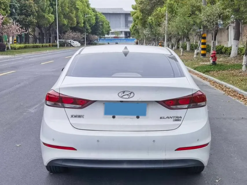 2016 Hyundai Elantra 1.6L 130HP L4 6AT,autocango,china used car exporter,china ev exporter,chinese used car exporter,chinese used ev exporter