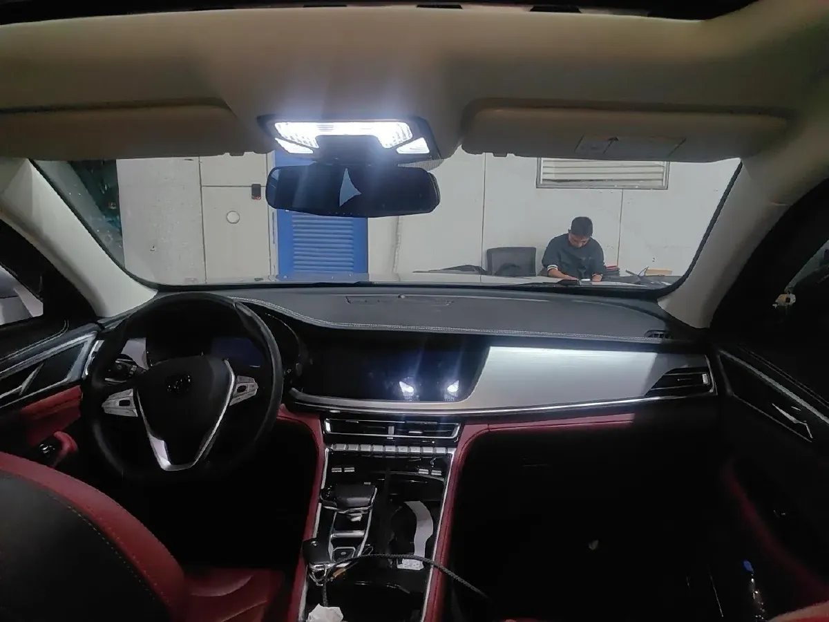 2021 ChangAn CS85 Coupe 1.5T 178HP L4 7DCT,autocango,china used car exporter,china ev exporter,chinese used car exporter,chinese used ev exporter