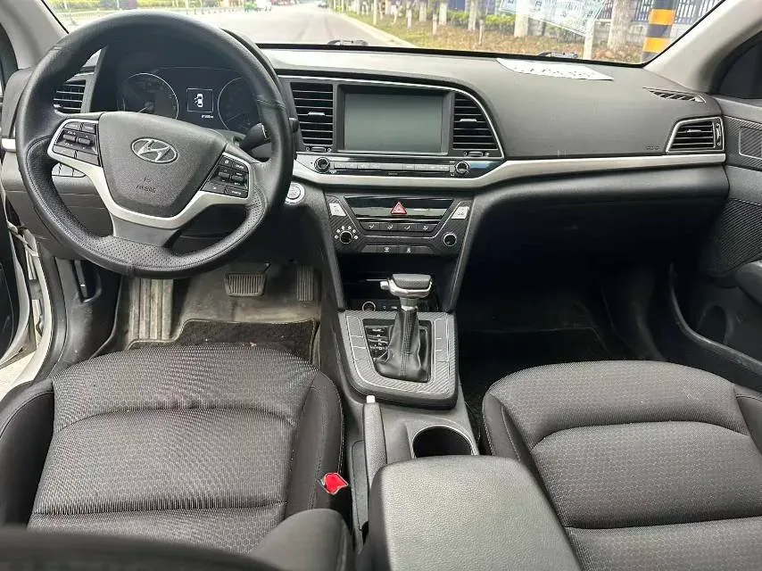2016 Hyundai Elantra 1.6L 130HP L4 6AT,autocango,china used car exporter,china ev exporter,chinese used car exporter,chinese used ev exporter