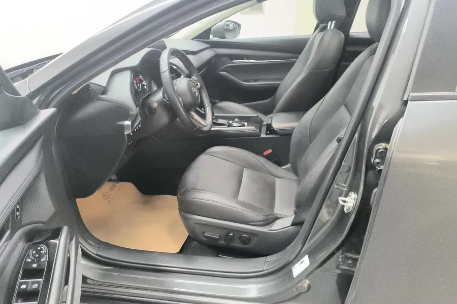 2023 Mazda 3 Axela 2.0L 158HP L4 6AT,autocango,china used car exporter,china ev exporter,chinese used car exporter,chinese used ev exporter