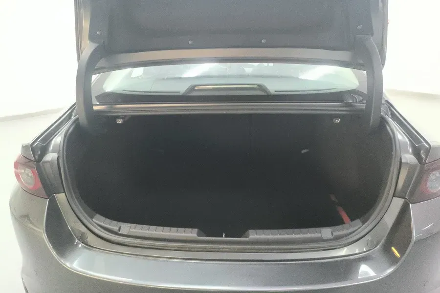 2023 Mazda 3 Axela 2.0L 158HP L4 6AT,autocango,china used car exporter,china ev exporter,chinese used car exporter,chinese used ev exporter