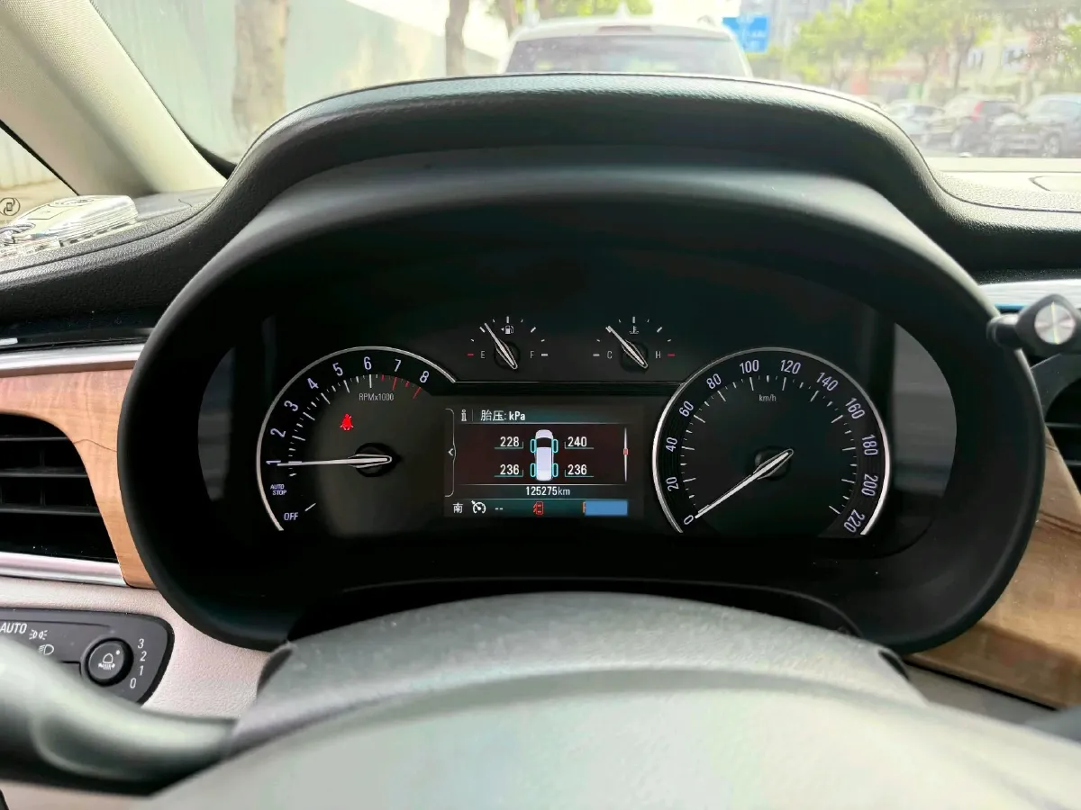 2018 Buick GL8 2.0T 260HP L4 6AT,autocango,china used car exporter,china ev exporter,chinese used car exporter,chinese used ev exporter