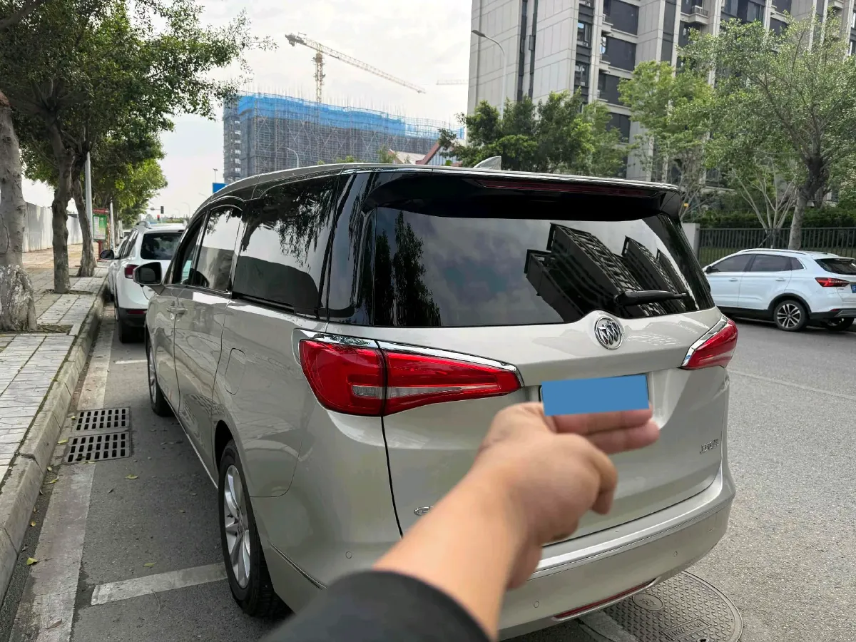 2018 Buick GL8 2.0T 260HP L4 6AT,autocango,china used car exporter,china ev exporter,chinese used car exporter,chinese used ev exporter