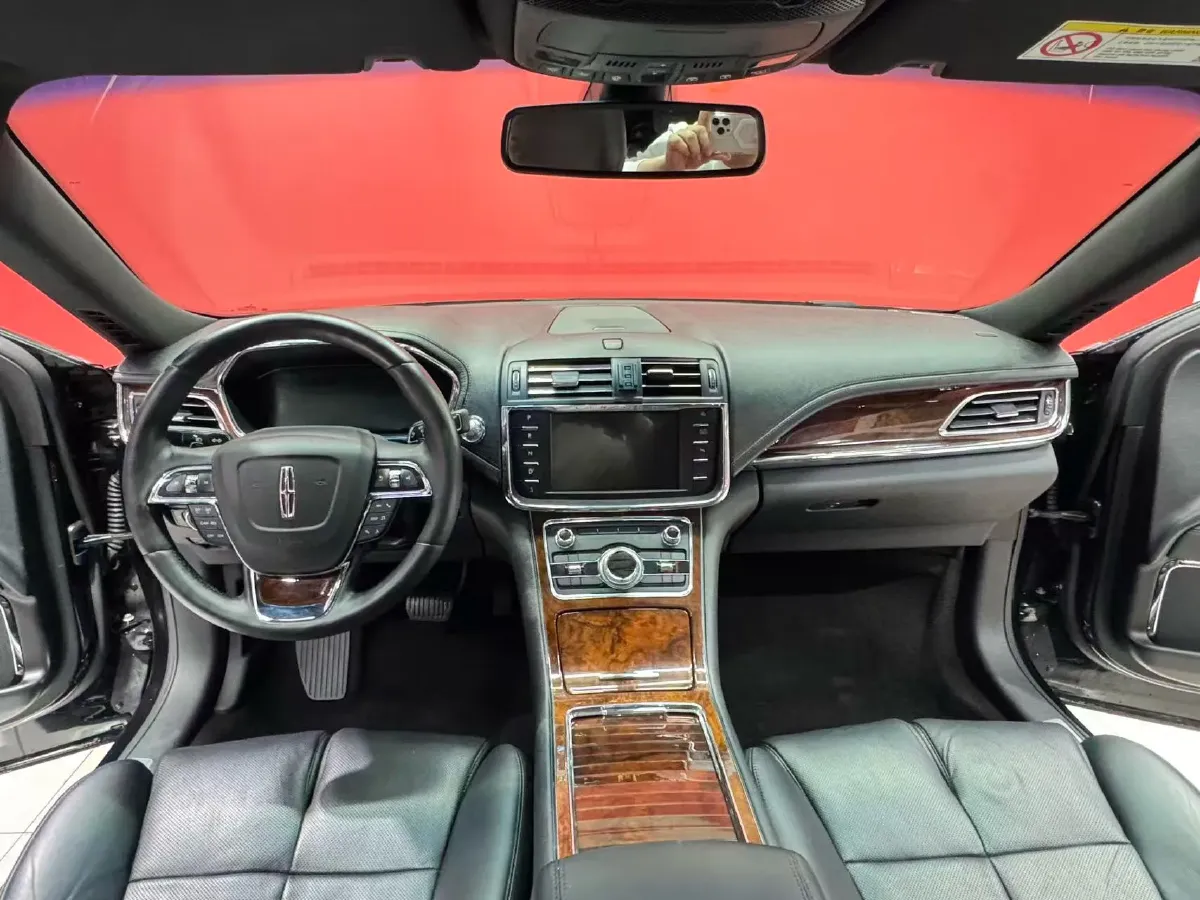 2019 Lincoln Continental 2.0T 261HP L4 6AT,autocango,china used car exporter,china ev exporter,chinese used car exporter,chinese used ev exporter