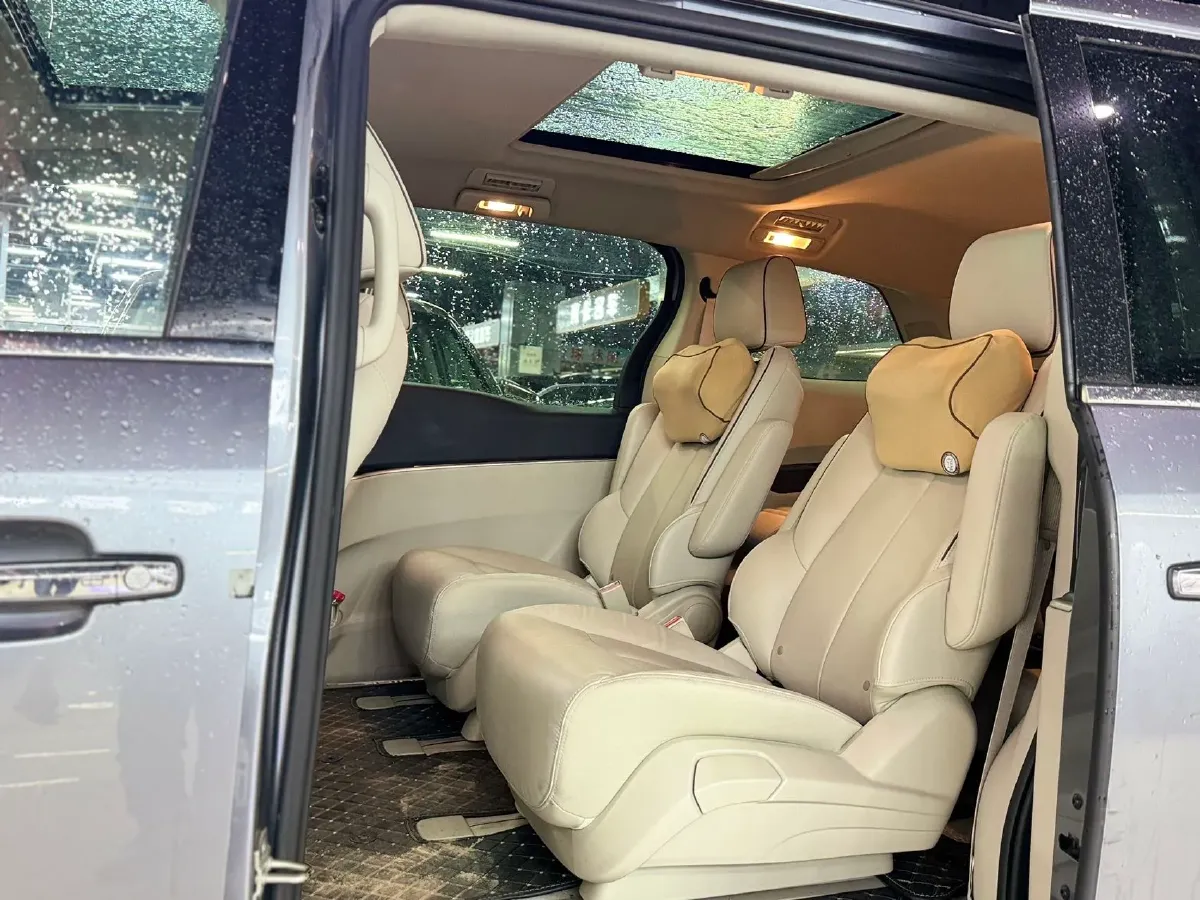 2021 Buick GL8 2.0T 237HP L4 9AT,autocango,china used car exporter,china ev exporter,chinese used car exporter,chinese used ev exporter