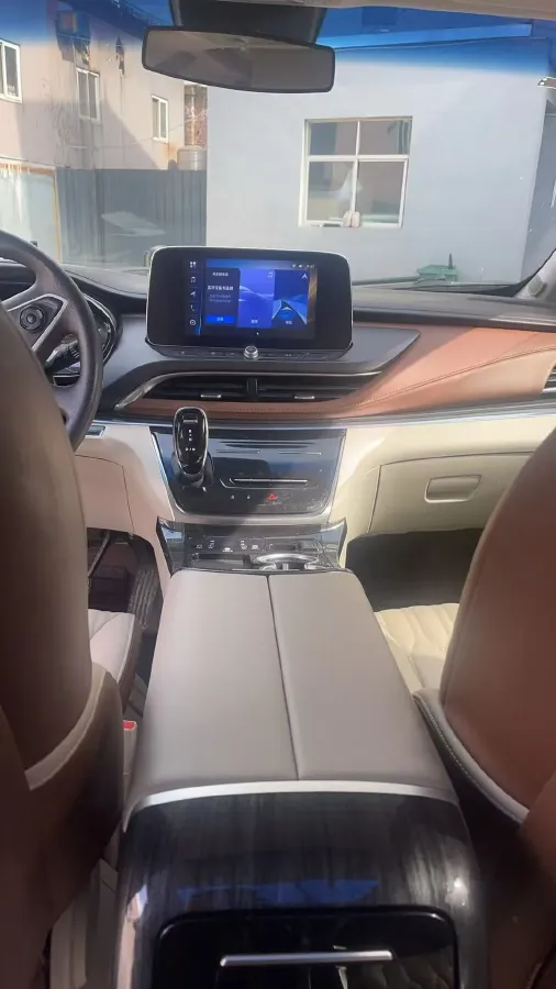 2022 Buick GL8 2.0T 237HP L4 9AT,autocango,china used car exporter,china ev exporter,chinese used car exporter,chinese used ev exporter