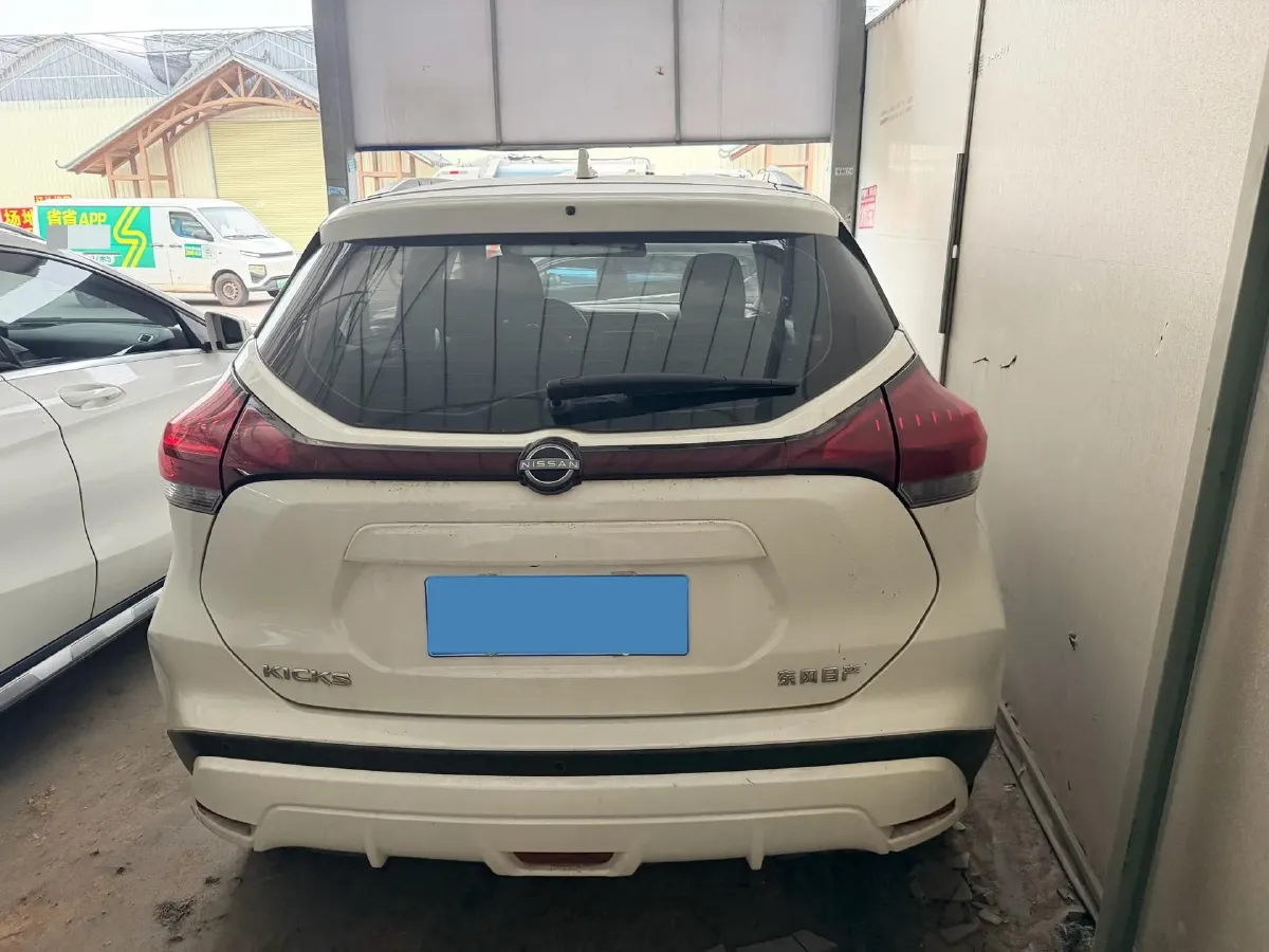 2023 Nissan Kicks 1.5L 122HP L4 CVT,autocango,china used car exporter,china ev exporter,chinese used car exporter,chinese used ev exporter