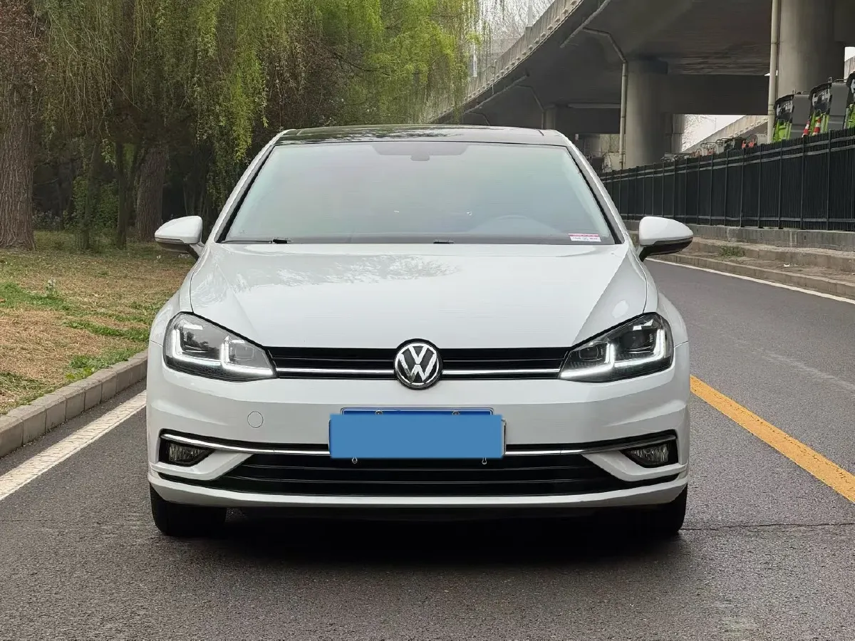 2020 Volkswagen Golf 1.4T 150HP L4 7DCT,autocango,china used car exporter,china ev exporter,chinese used car exporter,chinese used ev exporter