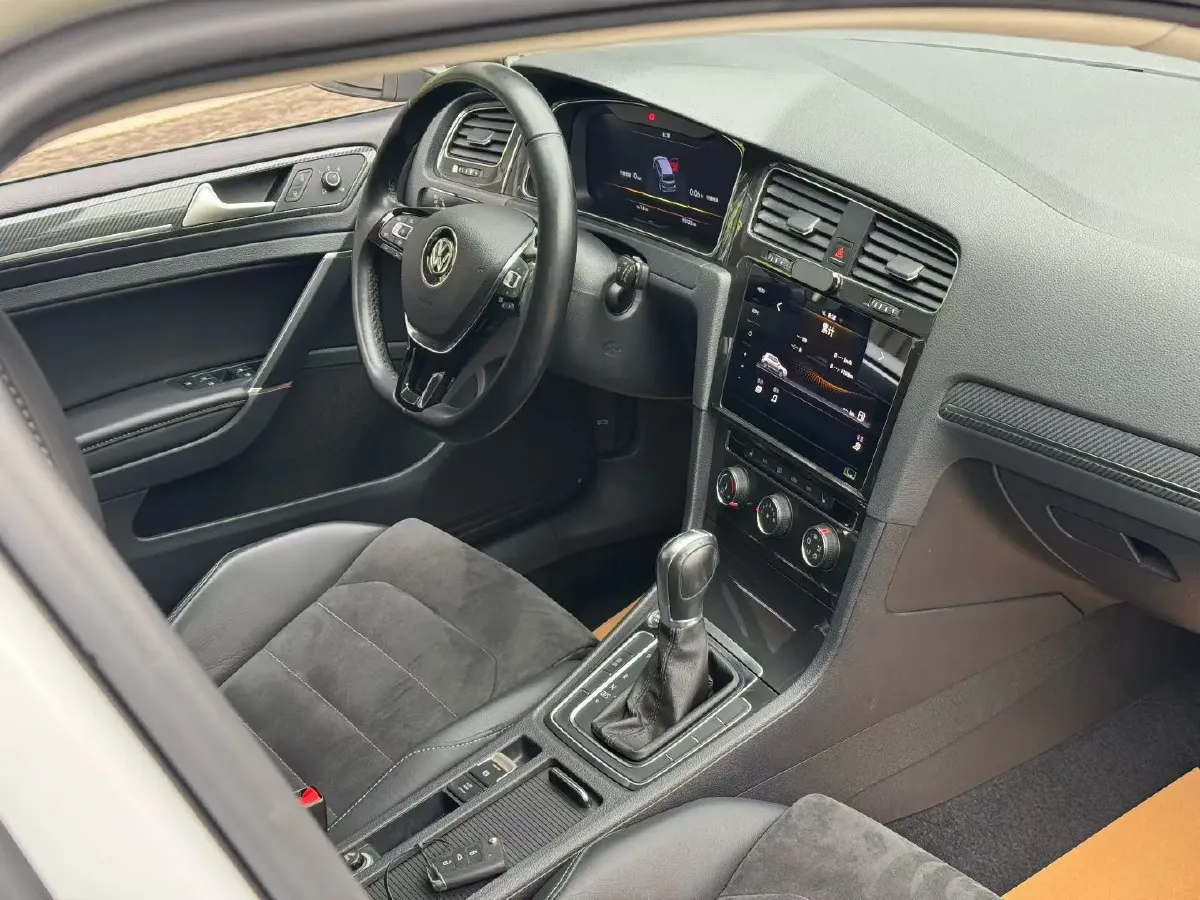 2020 Volkswagen Golf 1.4T 150HP L4 7DCT,autocango,china used car exporter,china ev exporter,chinese used car exporter,chinese used ev exporter