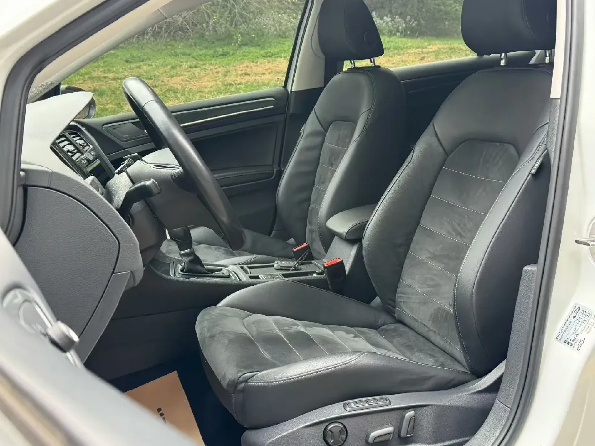 2020 Volkswagen Golf 1.4T 150HP L4 7DCT,autocango,china used car exporter,china ev exporter,chinese used car exporter,chinese used ev exporter