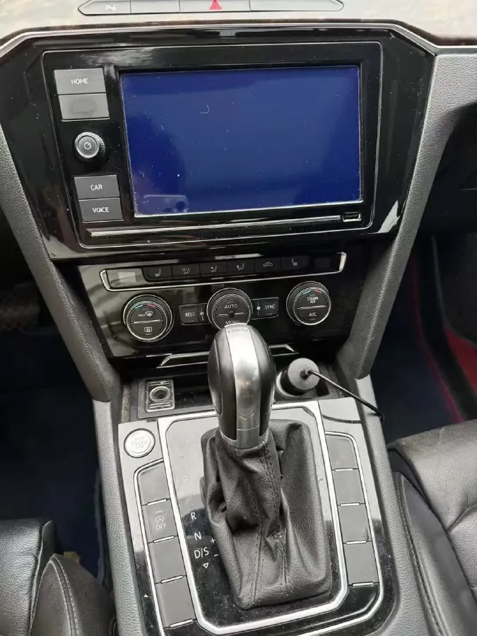 2019 Volkswagen Magotan 2.0T 186HP L4 7DCT,autocango,china used car exporter,china ev exporter,chinese used car exporter,chinese used ev exporter