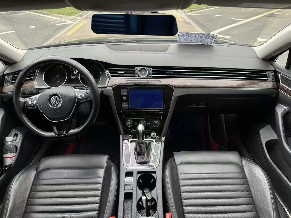 2019 Volkswagen Magotan 2.0T 186HP L4 7DCT,autocango,china used car exporter,china ev exporter,chinese used car exporter,chinese used ev exporter