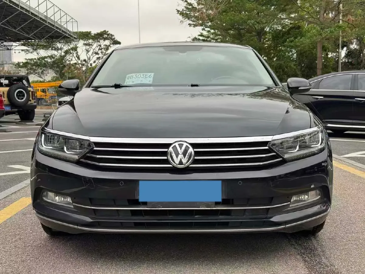 2019 Volkswagen Magotan 2.0T 186HP L4 7DCT,autocango,china used car exporter,china ev exporter,chinese used car exporter,chinese used ev exporter
