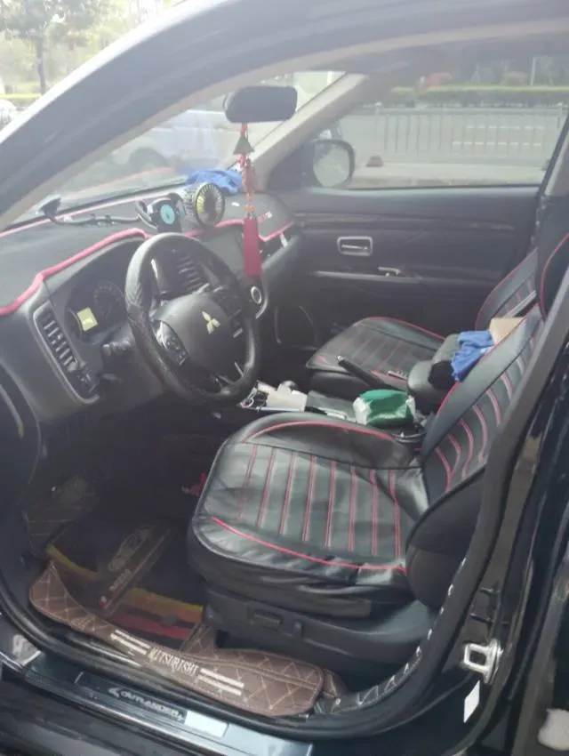 2018 Mitsubishi Outlander 2.0L 166HP L4 CVT,autocango,china used car exporter,china ev exporter,chinese used car exporter,chinese used ev exporter