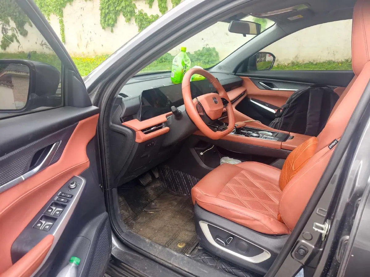 2022 ChangAn CS75 Plus 1.5T 178HP L4 6AT,autocango,china used car exporter,china ev exporter,chinese used car exporter,chinese used ev exporter