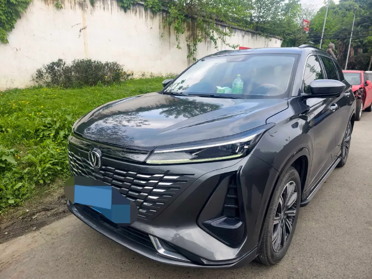 2022 ChangAn CS75 Plus 1.5T 178HP L4 6AT,autocango,china used car exporter,china ev exporter,chinese used car exporter,chinese used ev exporter