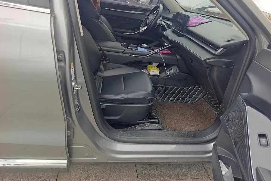 2021 Haval H6 2.0T 211HP L4 7DCT,autocango,china used car exporter,china ev exporter,chinese used car exporter,chinese used ev exporter