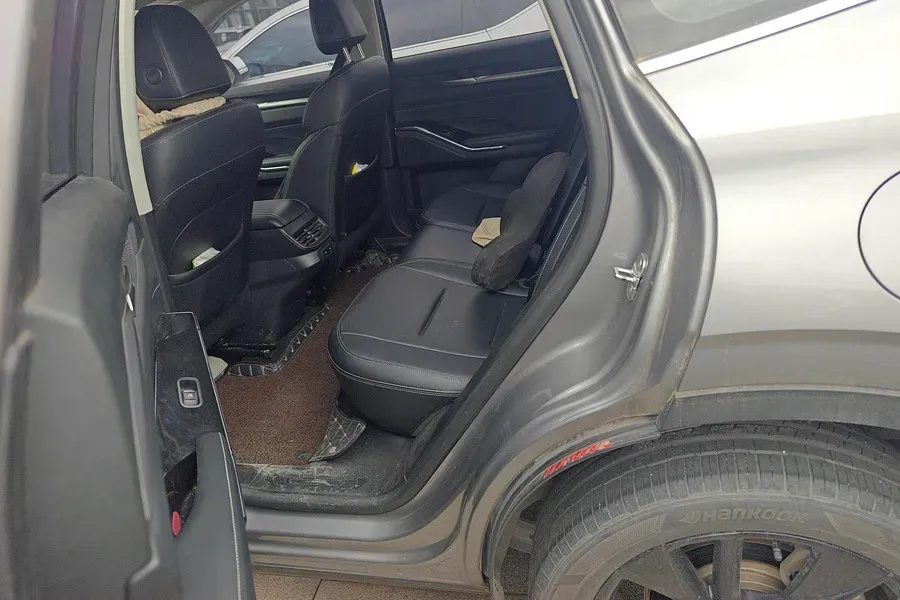 2021 Haval H6 2.0T 211HP L4 7DCT,autocango,china used car exporter,china ev exporter,chinese used car exporter,chinese used ev exporter