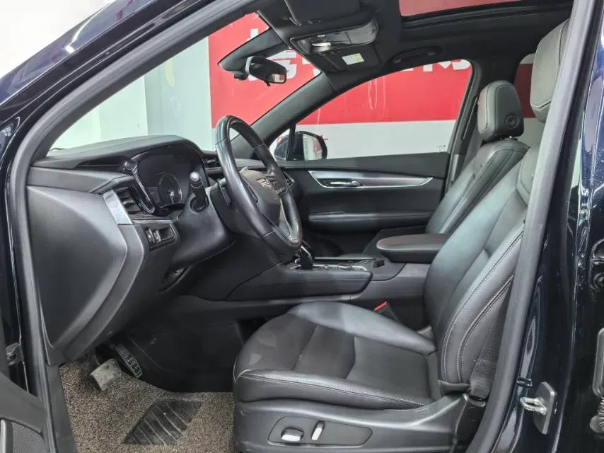 2022 Cadillac XT6 2.0T 237HP L4 9AT,autocango,china used car exporter,china ev exporter,chinese used car exporter,chinese used ev exporter