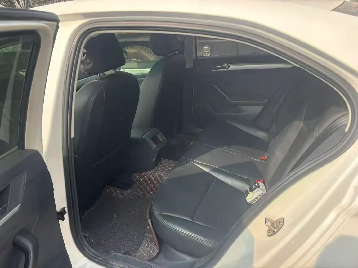 2019 Volkswagen T-Cross 1.4T 150HP L4 7DCT,autocango,china used car exporter,china ev exporter,chinese used car exporter,chinese used ev exporter