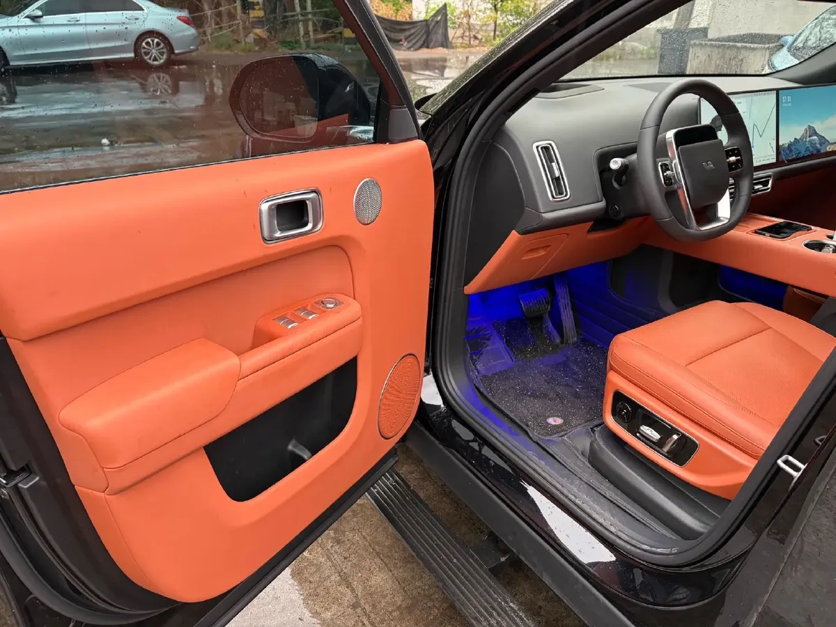 2024 Land Rover Range Rover Evoque 1.5T 200HP L3 8AT PHEV 15.5KWH,autocango,china used car exporter,china ev exporter,chinese used car exporter,chinese used ev exporter