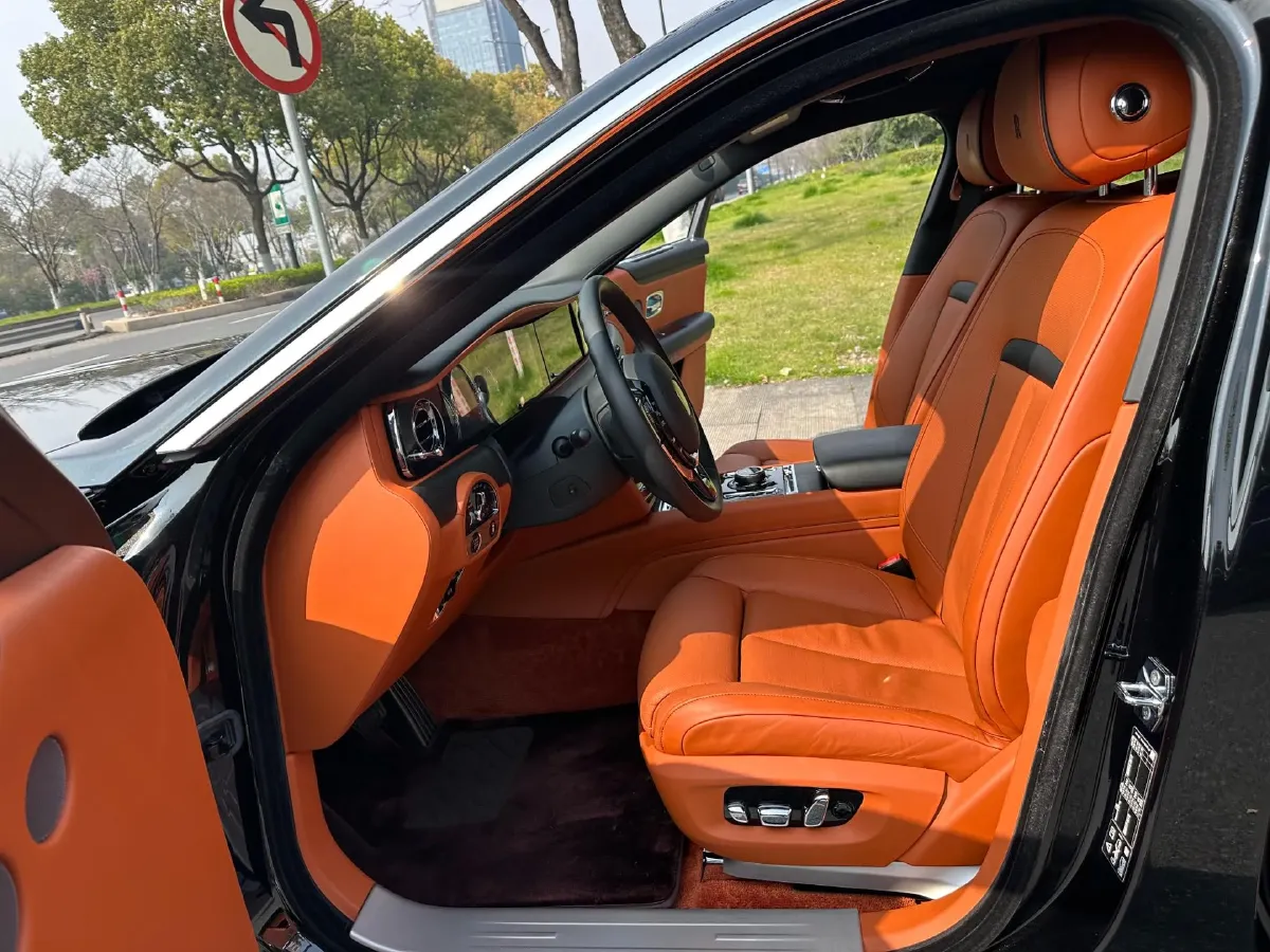 2021 Rolls-Royce Ghost 6.7T 571HP V12 8AT,autocango,china used car exporter,china ev exporter,chinese used car exporter,chinese used ev exporter