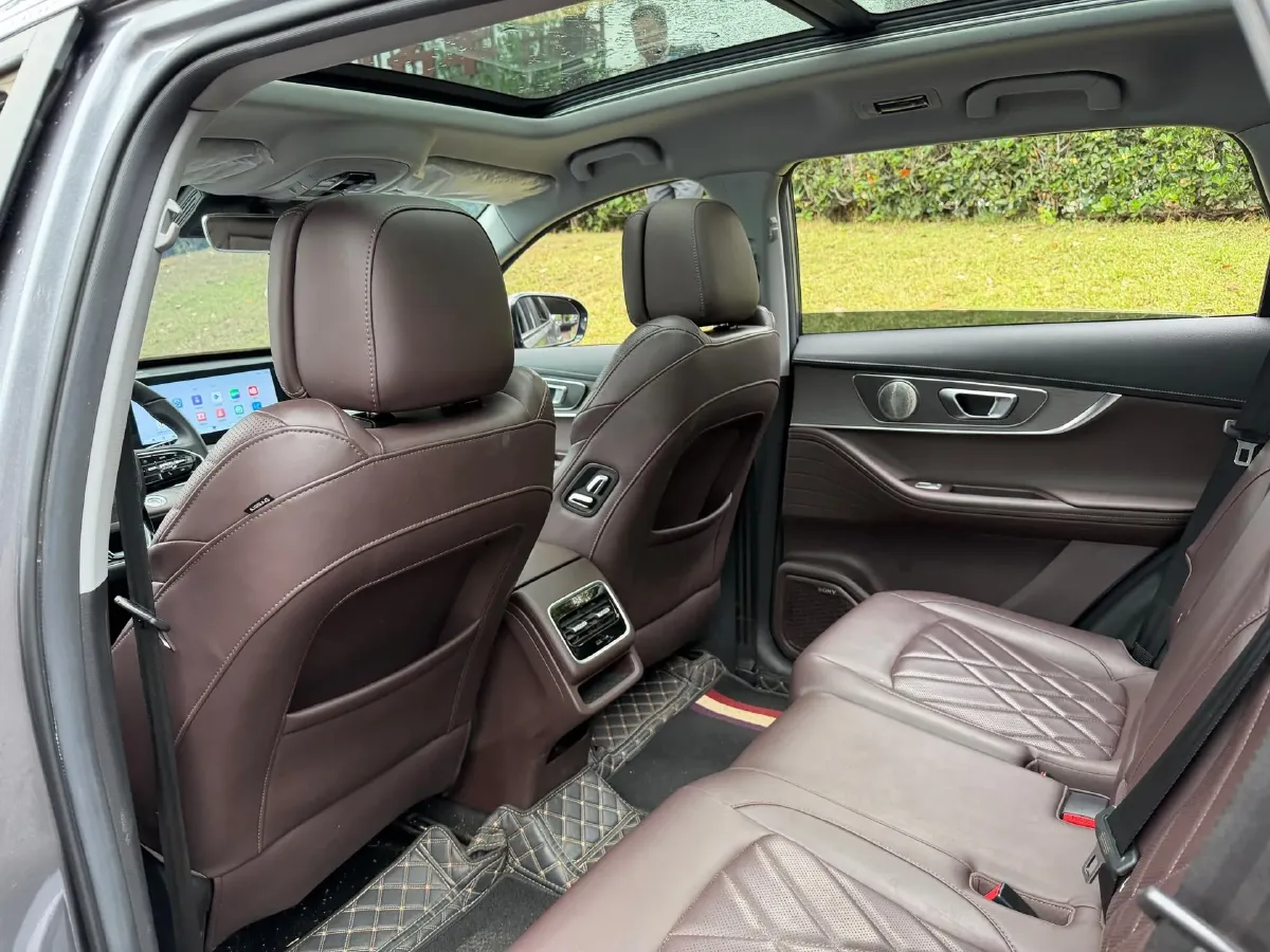 2024 Chery Tiggo 8 PRO 1.6T 197HP L4 7DCT,autocango,china used car exporter,china ev exporter,chinese used car exporter,chinese used ev exporter