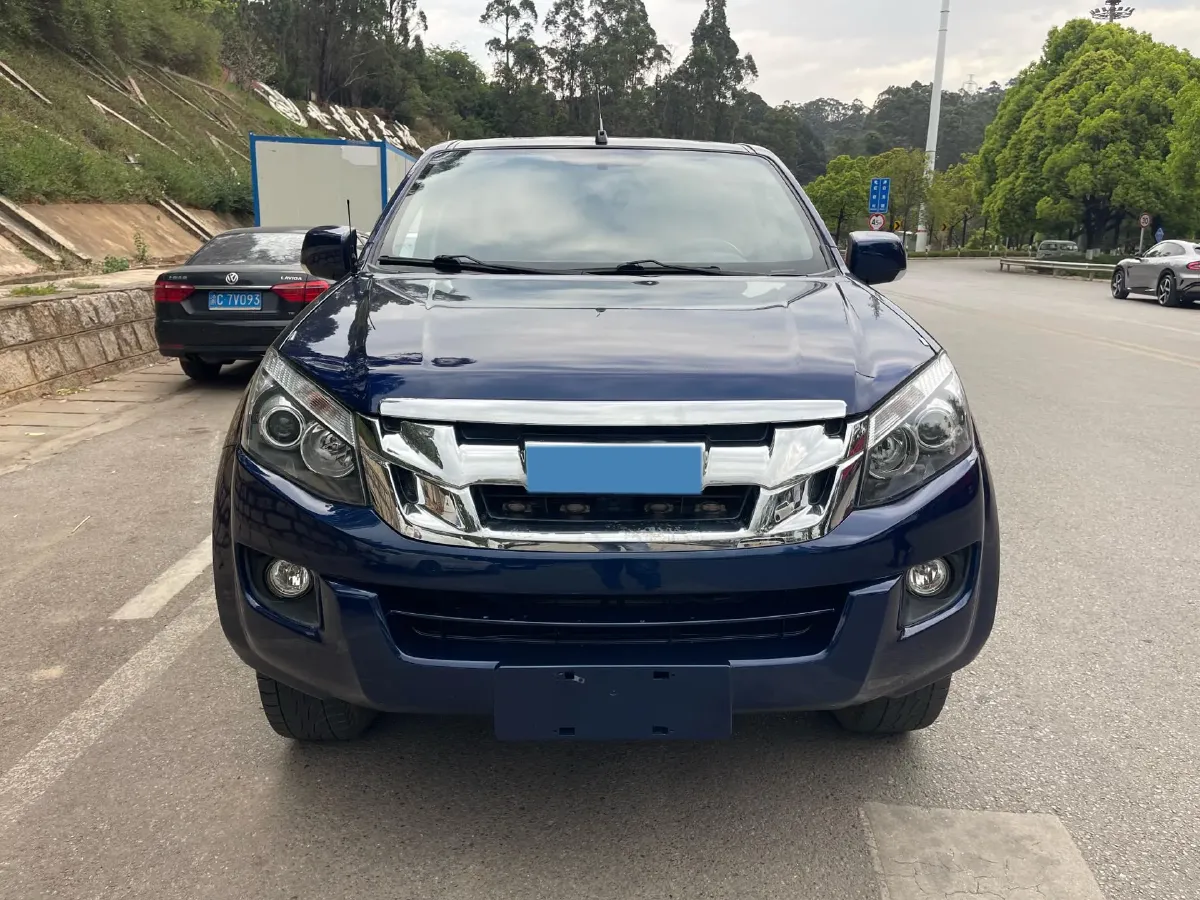 2019 Isuzu LingTuo 2.5T 129HP L4 6MT,autocango,china used car exporter,china ev exporter,chinese used car exporter,chinese used ev exporter