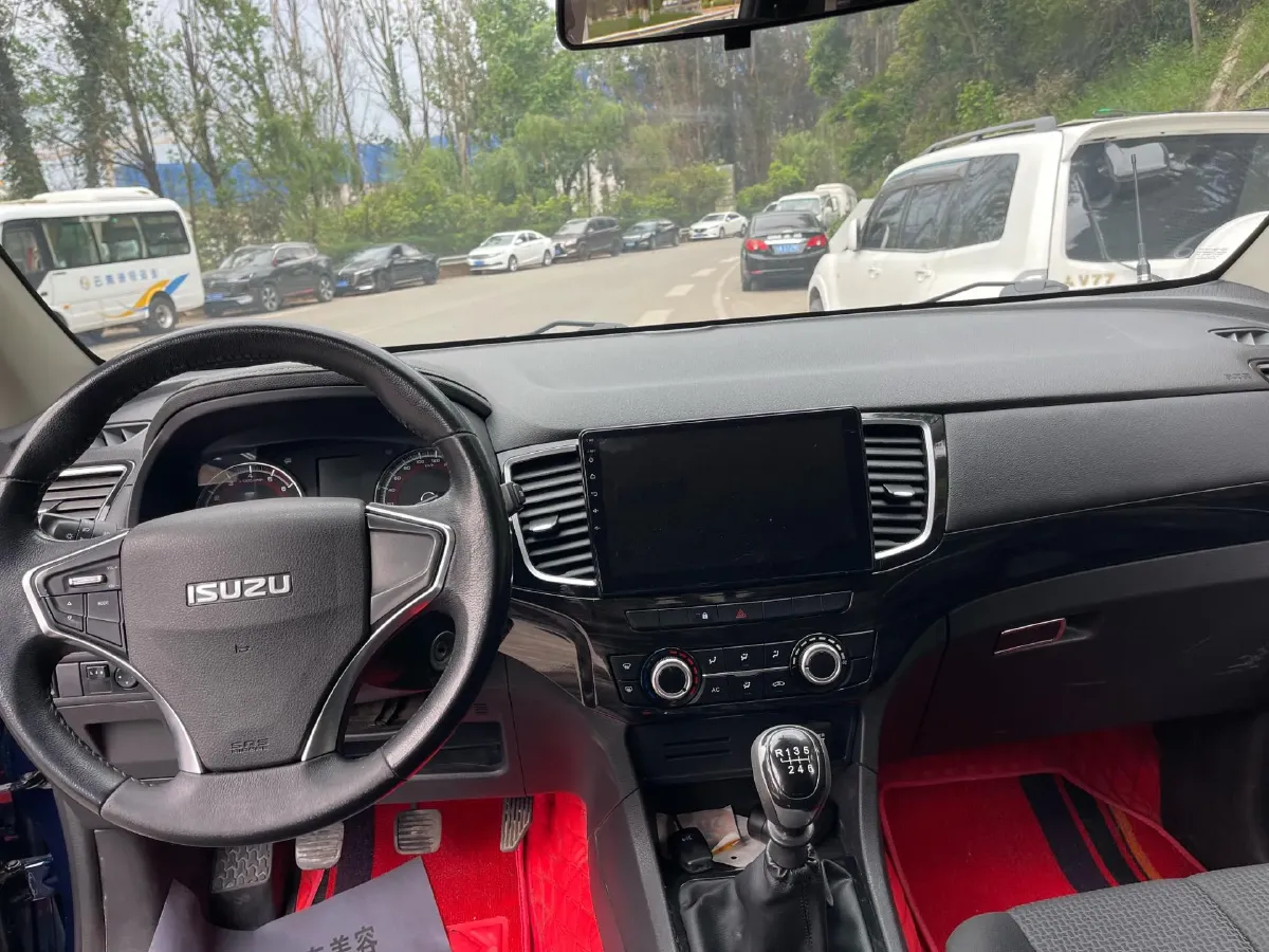 2019 Isuzu LingTuo 2.5T 129HP L4 6MT,autocango,china used car exporter,china ev exporter,chinese used car exporter,chinese used ev exporter