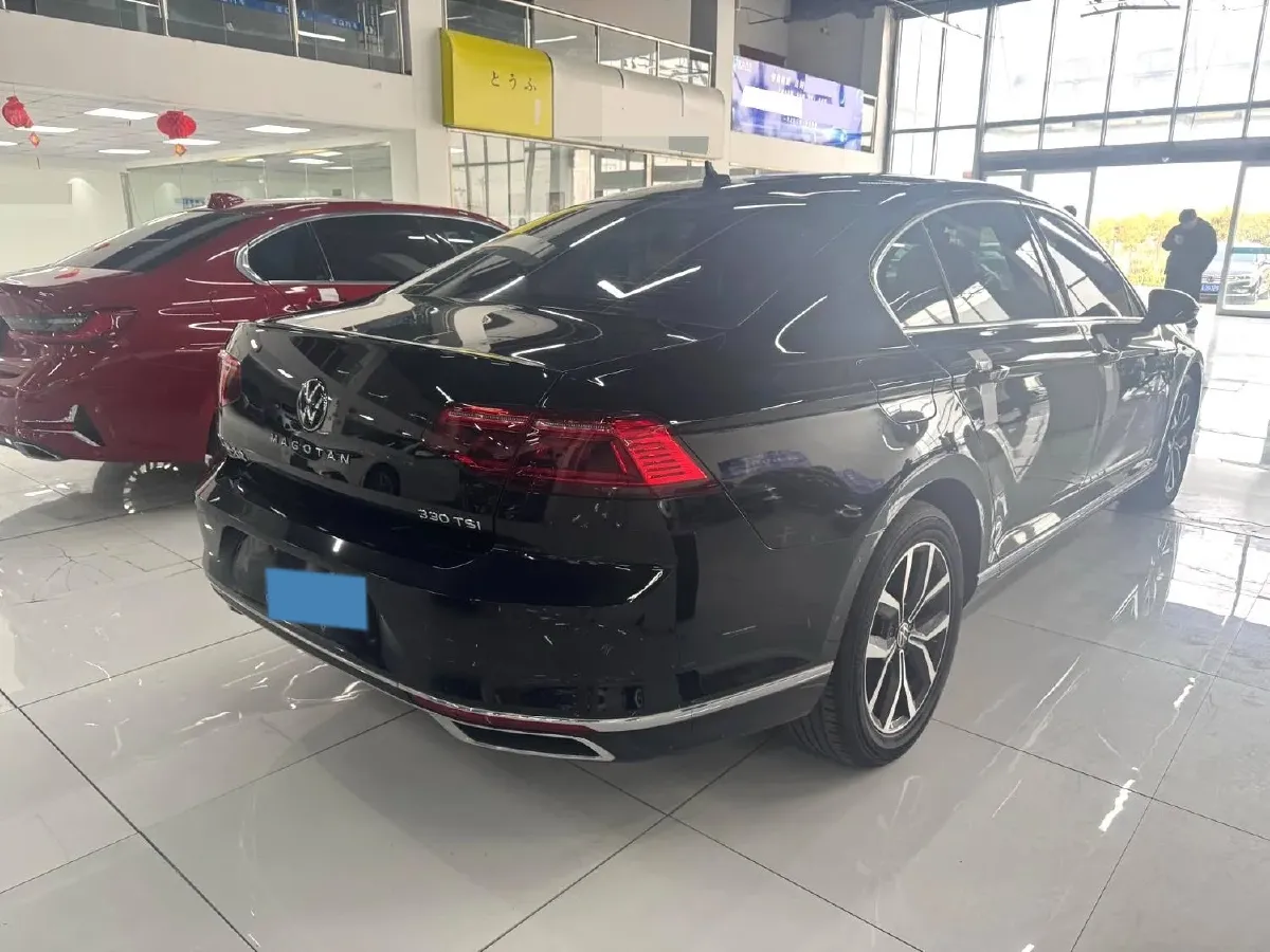 2020 Volkswagen Magotan 2.0T 186HP L4 7DCT,autocango,china used car exporter,china ev exporter,chinese used car exporter,chinese used ev exporter