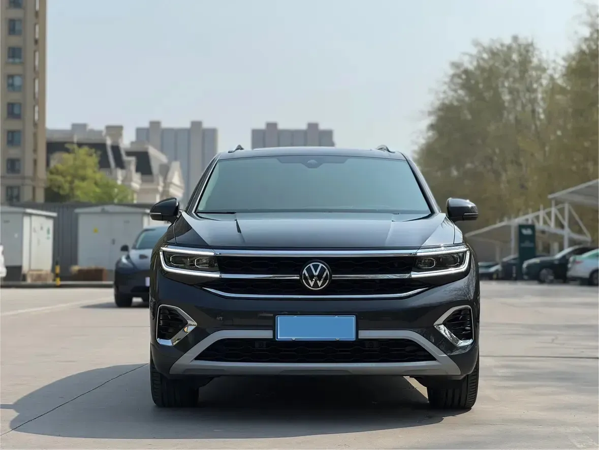2023 Volkswagen Talagon 2.5T 299HP V6 7DCT,autocango,china used car exporter,china ev exporter,chinese used car exporter,chinese used ev exporter