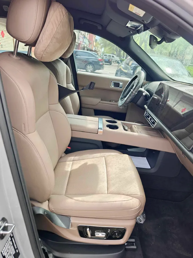 2025 Li L9 Range Extended 154HP REEV,autocango,china used car exporter,china ev exporter,chinese used car exporter,chinese used ev exporter