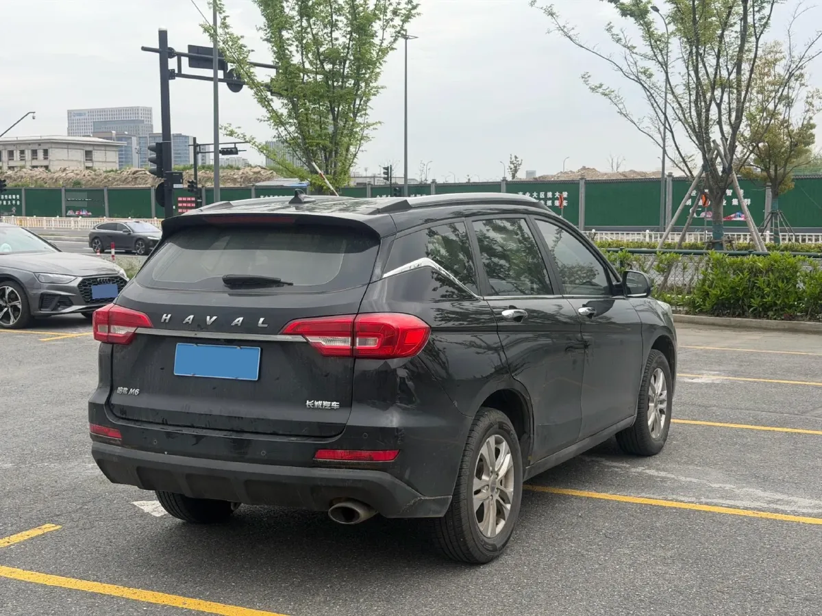 2019 Haval M6 1.5T 150HP L4 7DCT,autocango,china used car exporter,china ev exporter,chinese used car exporter,chinese used ev exporter