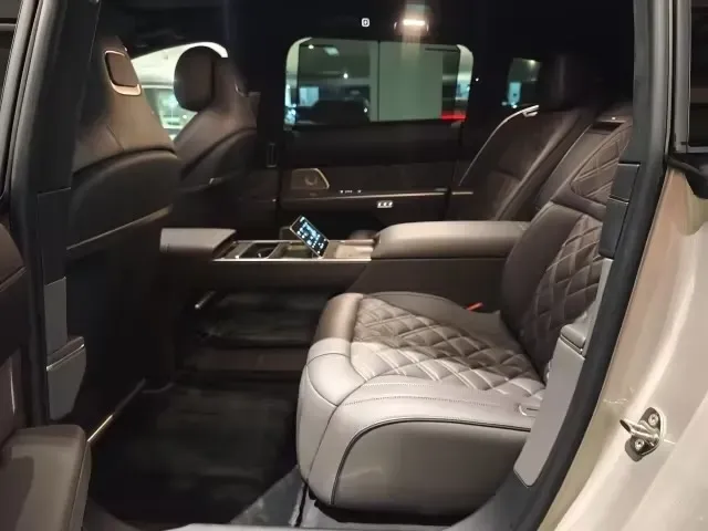 2025 NIO ET9 BEV,autocango,china used car exporter,china ev exporter,chinese used car exporter,chinese used ev exporter