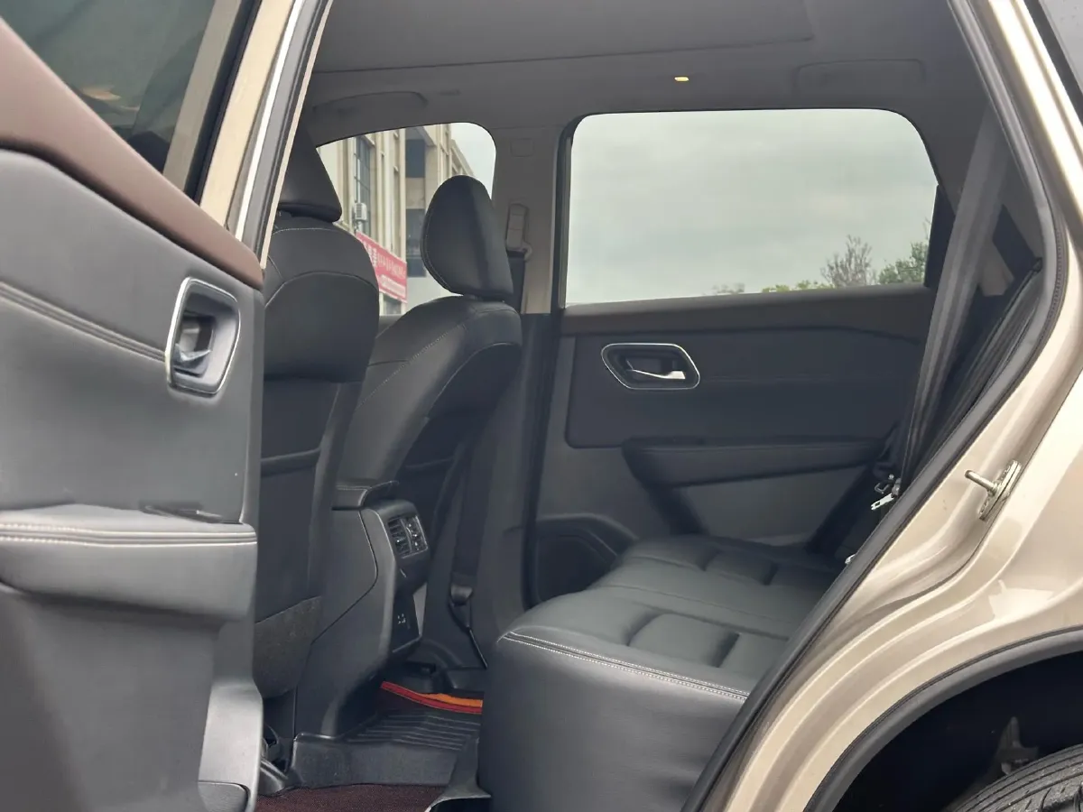 2023 Nissan X-Trail 1.5T 144HP L3 Hybrid,autocango,china used car exporter,china ev exporter,chinese used car exporter,chinese used ev exporter