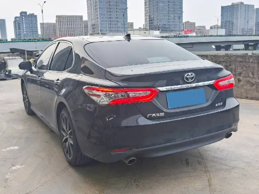 2021 Toyota Camry 2.5L 209HP L4 8AT,autocango,china used car exporter,china ev exporter,chinese used car exporter,chinese used ev exporter