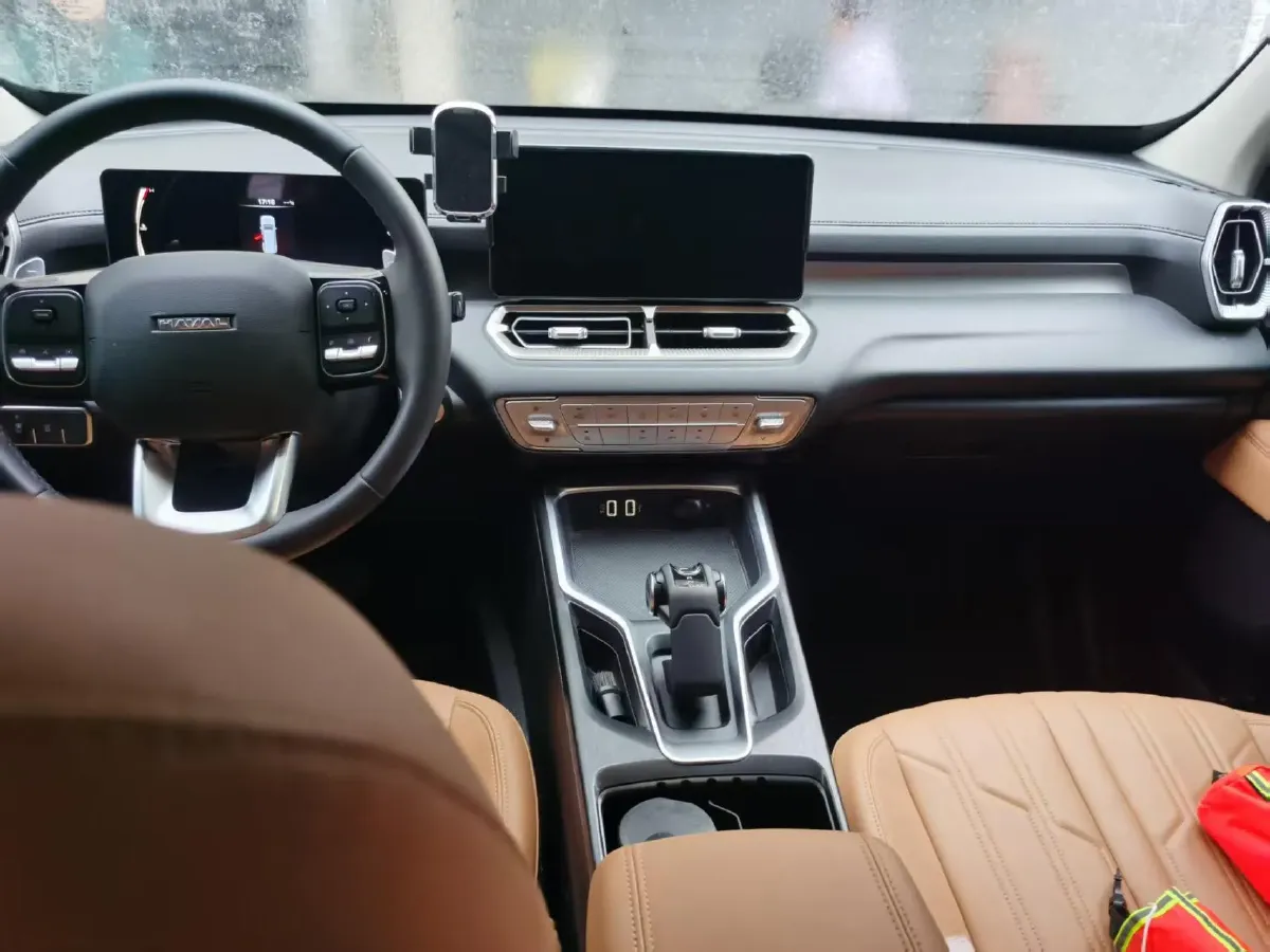 2023 Haval H5 2.0T 224HP L4 8AT,autocango,china used car exporter,china ev exporter,chinese used car exporter,chinese used ev exporter