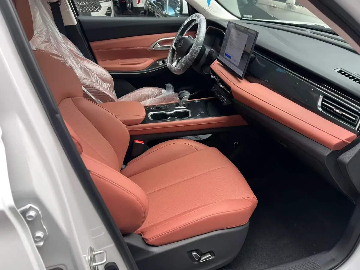 2026 ChangAn CS75 1.5T 192HP L4 7DCT,autocango,china used car exporter,china ev exporter,chinese used car exporter,chinese used ev exporter