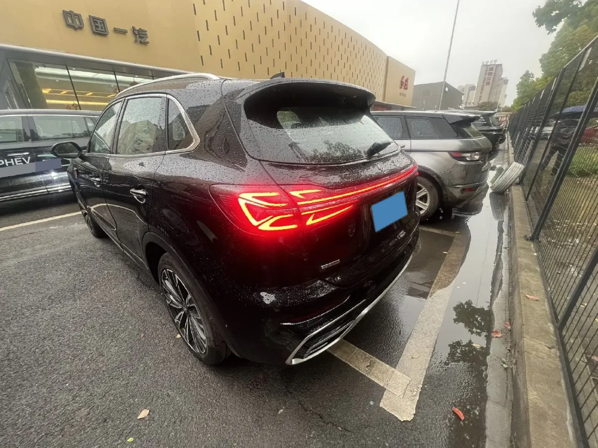 2025 HongQi HS5 2.0T 252HP L4 8AT,autocango,china used car exporter,china ev exporter,chinese used car exporter,chinese used ev exporter