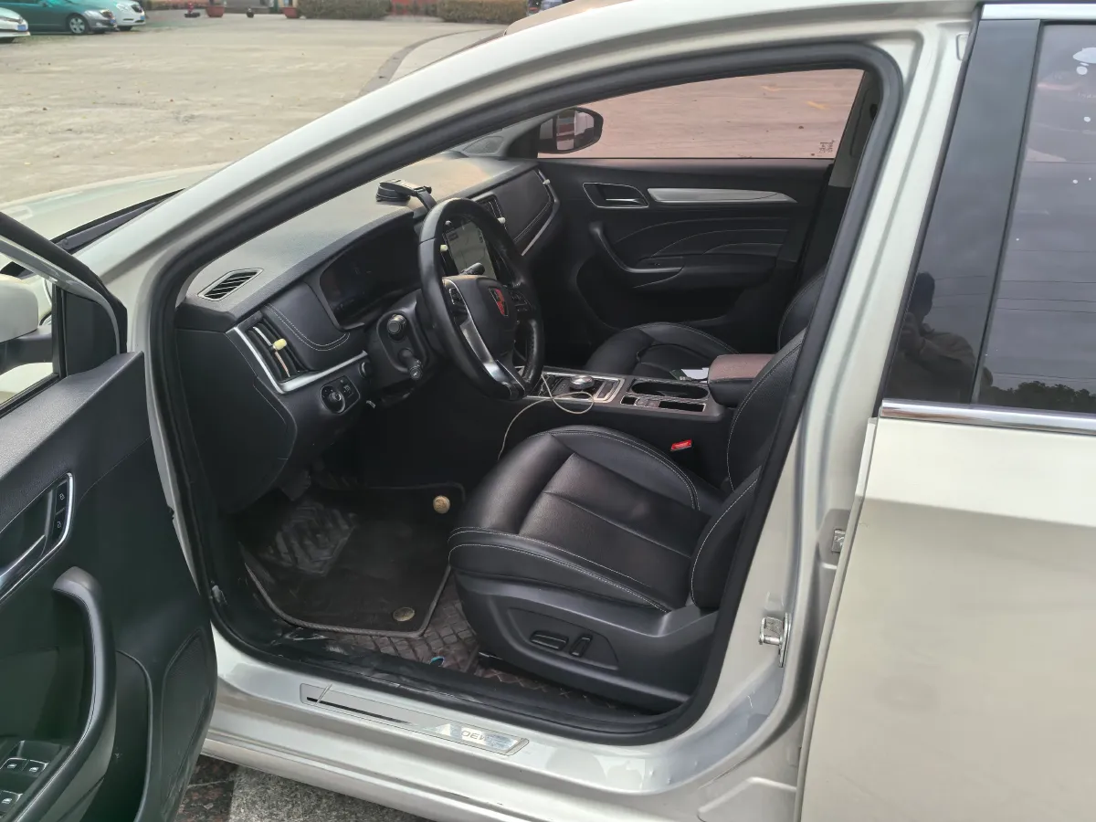 2017 Roewe i6 1.0T 125HP L3 2AT PHEV,autocango,china used car exporter,china ev exporter,chinese used car exporter,chinese used ev exporter