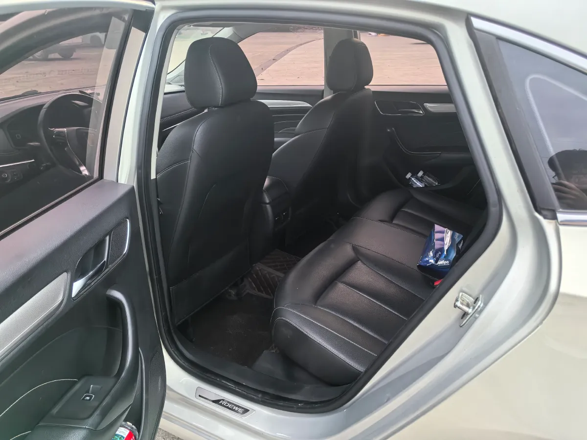 2017 Roewe i6 1.0T 125HP L3 2AT PHEV,autocango,china used car exporter,china ev exporter,chinese used car exporter,chinese used ev exporter