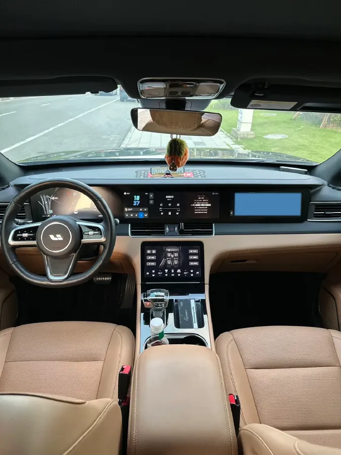 2021 Li ONE Range Extended 131HP REEV 40.5KWH,autocango,china used car exporter,china ev exporter,chinese used car exporter,chinese used ev exporter