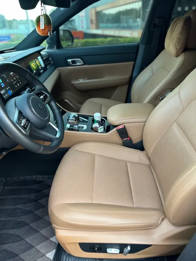 2021 Li ONE Range Extended 131HP REEV 40.5KWH,autocango,china used car exporter,china ev exporter,chinese used car exporter,chinese used ev exporter