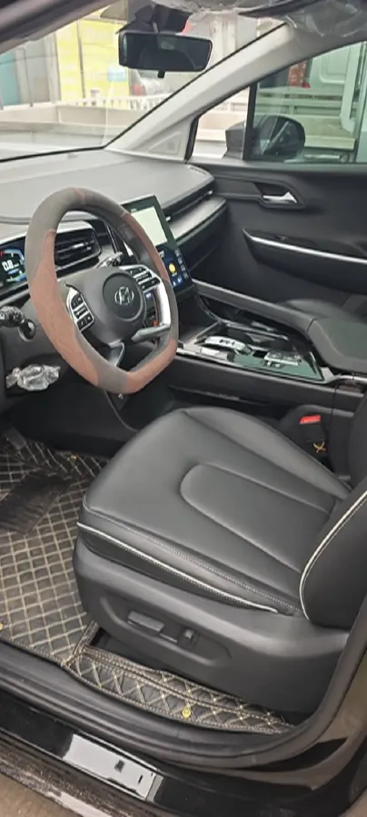 2024 Hyundai Custo 1.5T 170HP L4 8AT,autocango,china used car exporter,china ev exporter,chinese used car exporter,chinese used ev exporter