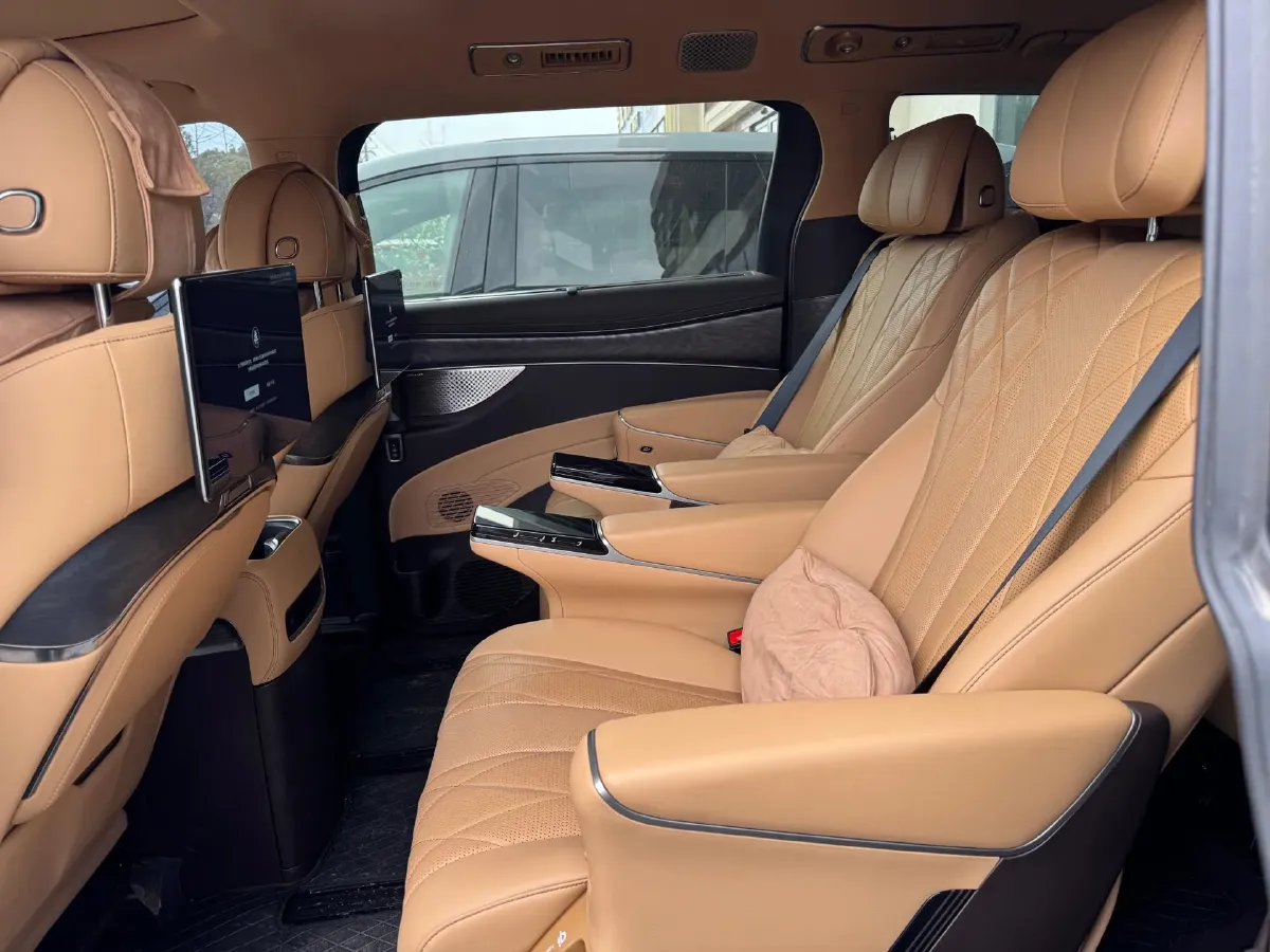 2025 Denza D9 1.5T 156HP L4 E-CVT PHEV 40KWH,autocango,china used car exporter,china ev exporter,chinese used car exporter,chinese used ev exporter