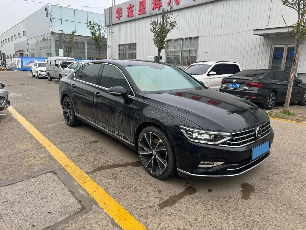 2020 Volkswagen Magotan 2.0T 186HP L4 7DCT,autocango,china used car exporter,china ev exporter,chinese used car exporter,chinese used ev exporter