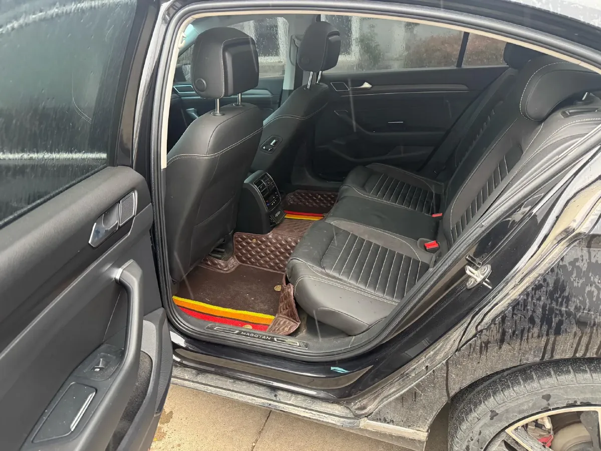 2020 Volkswagen Magotan 2.0T 186HP L4 7DCT,autocango,china used car exporter,china ev exporter,chinese used car exporter,chinese used ev exporter