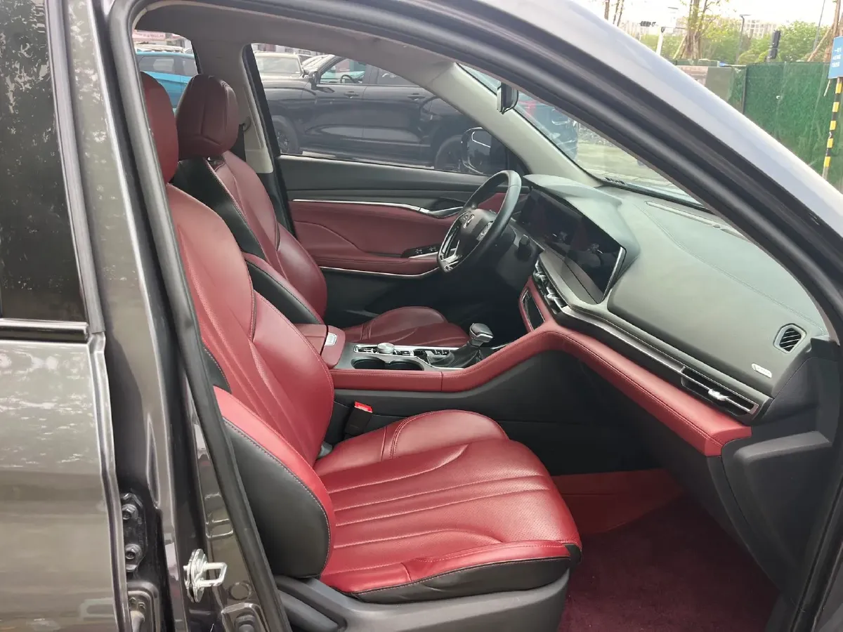 2020 ChangAn CS75 Plus 1.5T 178HP L4 6AT,autocango,china used car exporter,china ev exporter,chinese used car exporter,chinese used ev exporter