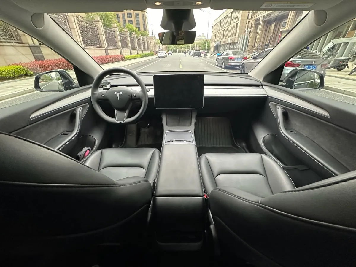 2024 Iveco OuSheng BEV 77.28KWH,autocango,china used car exporter,china ev exporter,chinese used car exporter,chinese used ev exporter